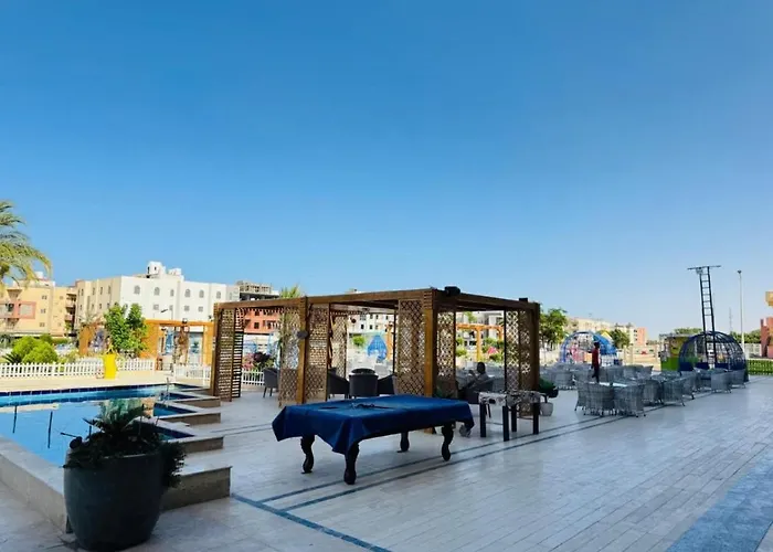 Hub Aqua Park 33 * Hurghada